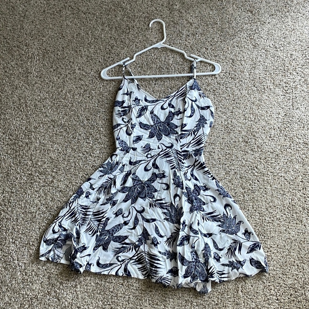 Charolette Russe Floral Print Dress - Blue/White, Small